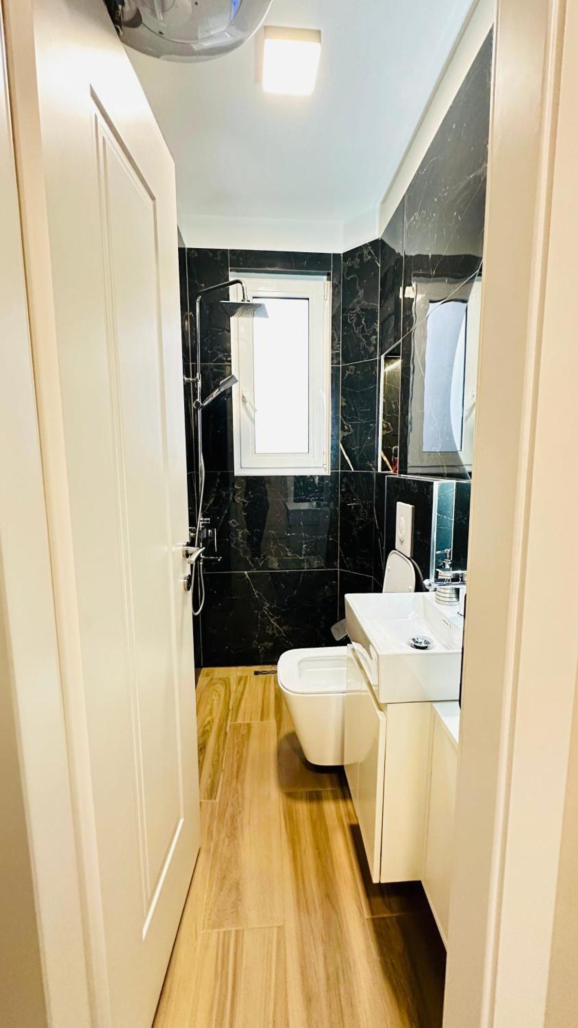 Luxurious Central Stay - Self Check-In Тирана Екстериор снимка