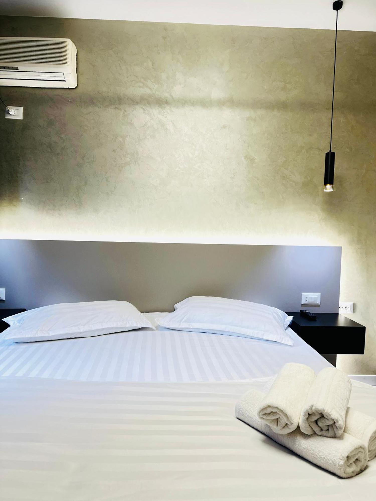 Luxurious Central Stay - Self Check-In Тирана Екстериор снимка